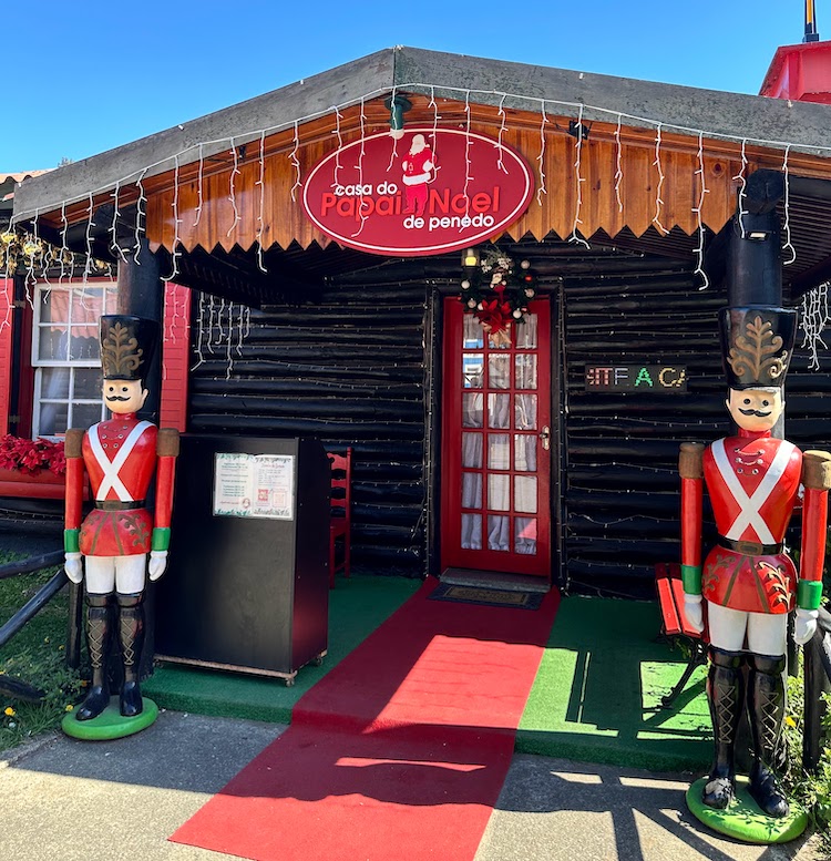 entrada da Casa do Papai Noel em Penedo
