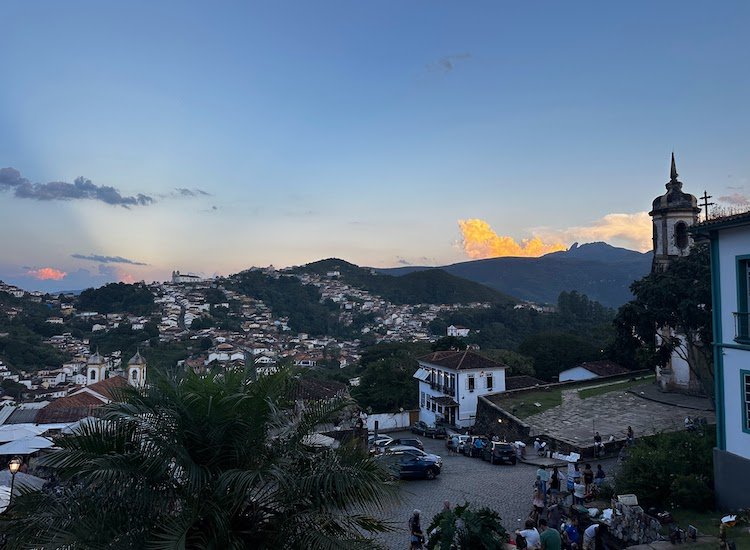 vista de Ouro Preto da varanda da Pousada do Mondego