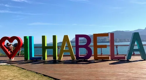 Praia do Viana é urbana e tem águas claras, mornas e tranquilas. É ideal  para crianças e quem busca tranquilidade. - Picture of Ilhabela, State of  Sao Paulo - Tripadvisor